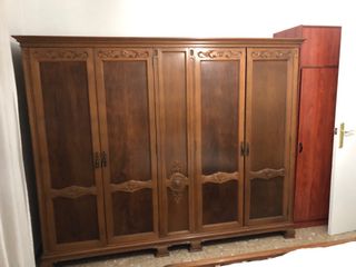 Dormitorio vintage 70s completo madera tallada