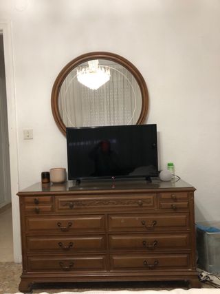 Dormitorio vintage 70s completo madera tallada