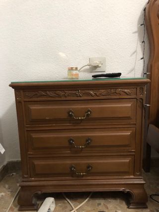 Dormitorio vintage 70s completo madera tallada