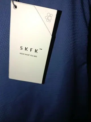 Vestido azul sin mangas