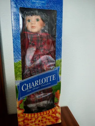 Bambole di porcellana da collezione