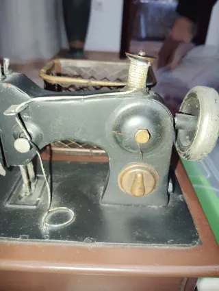 Adorno Máquina Coser Miniatura