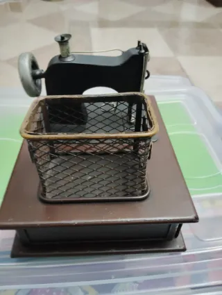Adorno Máquina Coser Miniatura