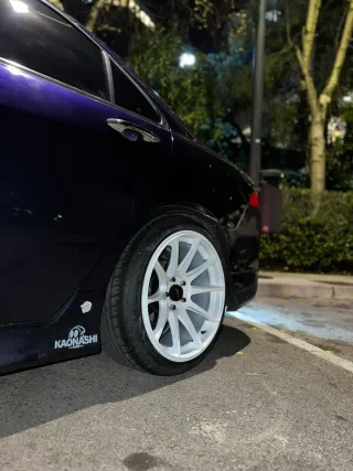 Llantas Japan Racing JR11