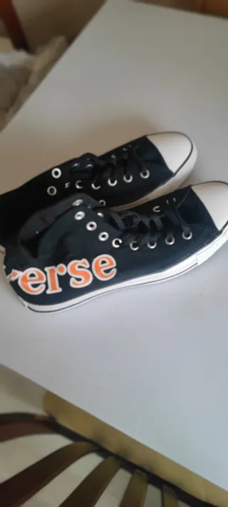 Converse Talla 43 Negras Naranja
