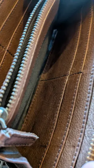 Porta-moedas Massimo Dutti pele estilo jovem
