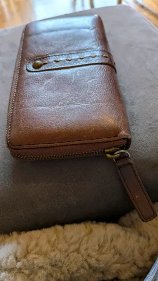 Porta-moedas Massimo Dutti pele estilo jovem
