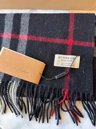 Bufanda Burberry Clásica Negra