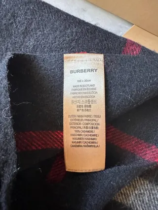 Bufanda Burberry Clásica Negra