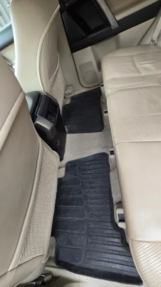 Toyota Land Cruiser 2010