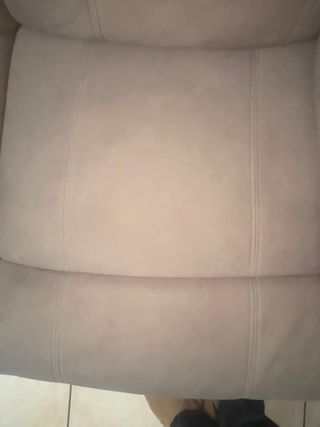 Divano 3 posti con poggiapiedi estendibile