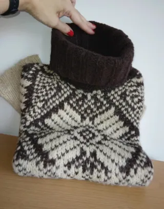 Jersey Zara cuello alto estampado