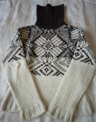 Jersey Zara cuello alto estampado