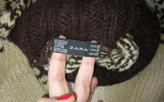 Jersey Zara cuello alto estampado