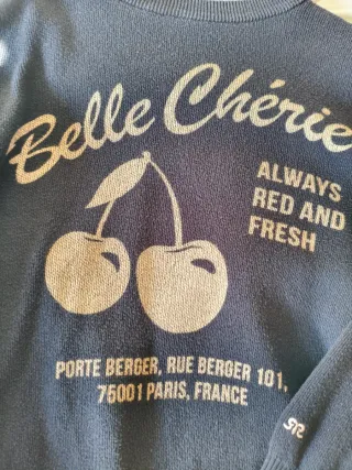 Jersey Pull&Bear azul con cerezas talla XS