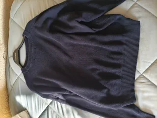 Jersey Pull&Bear azul con cerezas talla XS