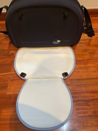 Bolso silla bebé rígido con cambiador