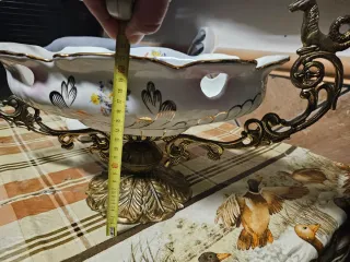 Fuente de  Bronce y Porcelana