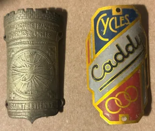 Lote Sillín BROWN, portaherramientas y chapas