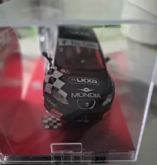 Scalextric Seat León LA CAIXA