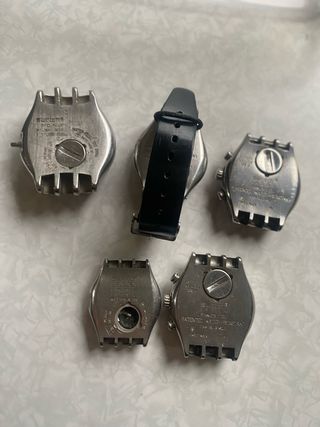 Lote de 5 relojes Swatch para piezas