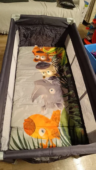 Cuna de viaje / Parque infantil