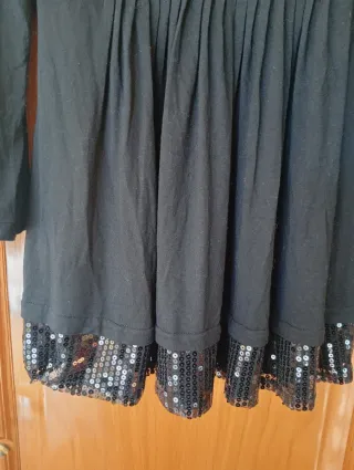 Vestido negro lentejuelas y pedrería
