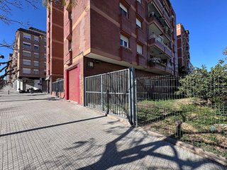 Local comercial en venta en Vinyets - Molí Vell en Sant Boi de Llobregat