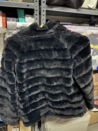 Abrigo Negro Hecho en Italia