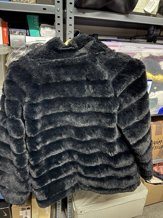 Abrigo Negro Hecho en Italia