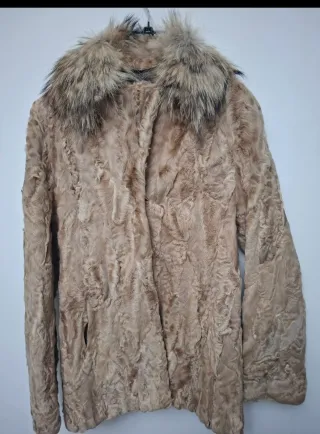 Abrigo de astracán talla M