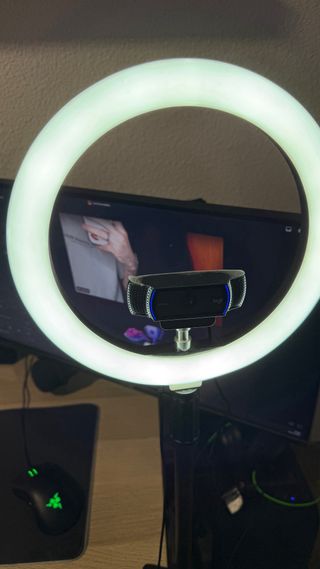 Webcam Logitech C920 + Aro Luz + Trípode