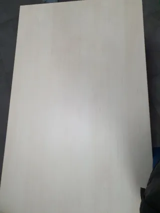 Mesa de madera y metal beige/gris