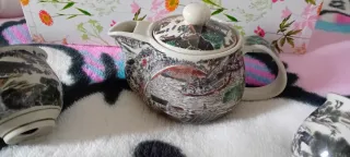 Servizio da tè in ceramica