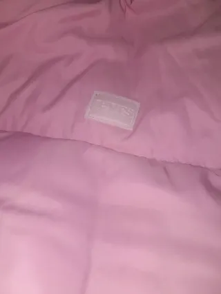 Plumas Levis Mujer Rosa Chicle Talla S 55€