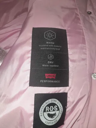 Plumas Levis Mujer Rosa Chicle Talla S 55€