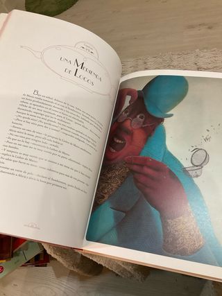 Alicia en el País de las Maravillas (Spanish Ed...