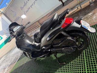 Piaggio Beverly 500cc Maxiscooter