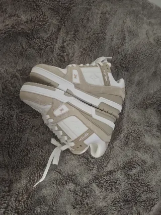 Zapatos Louis Vuitton Beige y Blanco