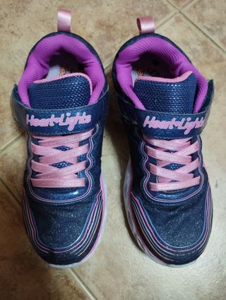 Botas, tenis y sandalias talla 35