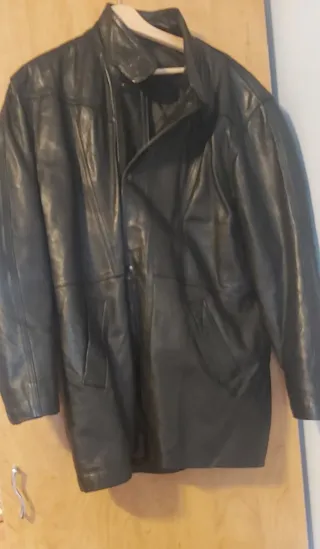 Chaqueta de cuero negra mujer