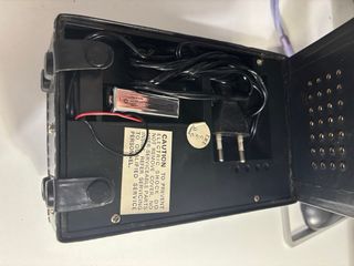 Radio AM/FM Vintage funcional ( pilas y 220V )