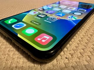iPhone X come nuovo in scatola, batteria al 100%