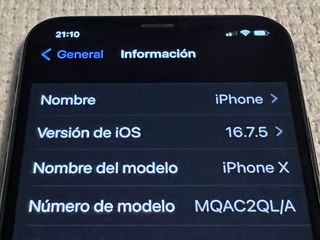 iPhone X come nuovo in scatola, batteria al 100%
