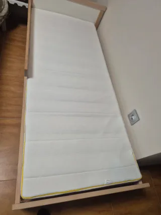 Cama infantil con barrera