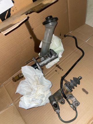 Bomba y bombín de embrague toyota celica 6 gen t20