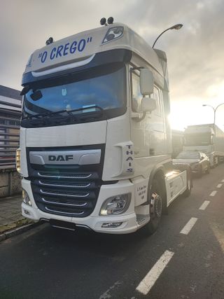 Camión DAF 530 XF seminuevo