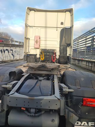 Camión DAF 530 XF seminuevo