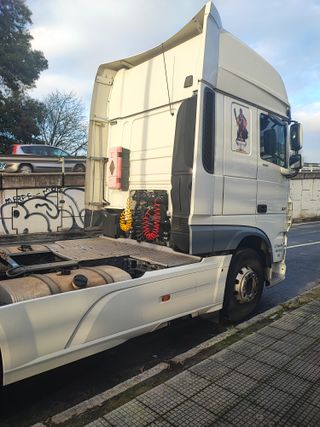 Camión DAF 530 XF seminuevo