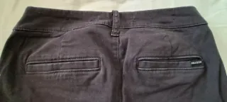 Pantalón pitillo negro Hollister